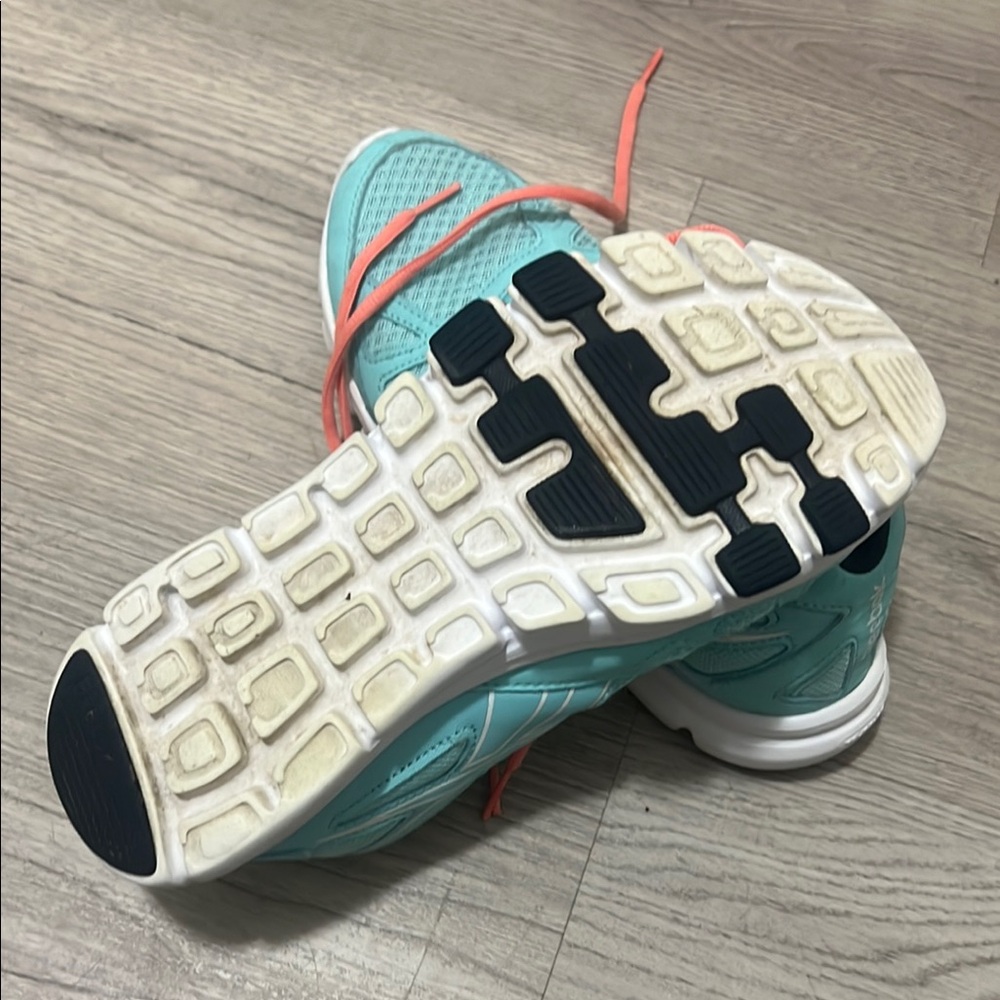 Reebok - training Athletic Shoes - Picture 6 of 6